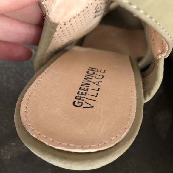 Greenwich Village women’s heels - Picture 6 of 11